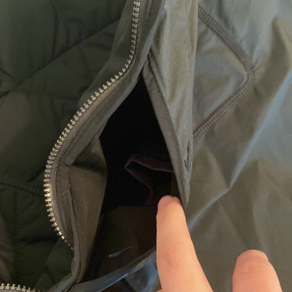 Lululemon jacket - Picture 4 of 11